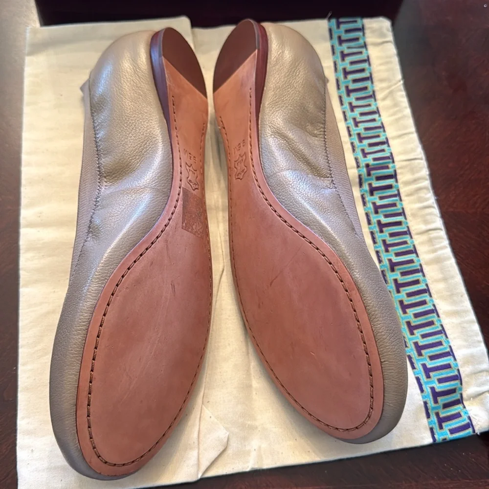 Title: Tory Burch Claire Ballet Flats Tan Gold Logo Elastic Size 9.5M Dust Bag